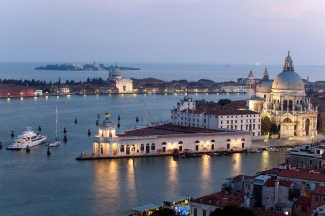 Punta della Dogana - Vámház, Velence